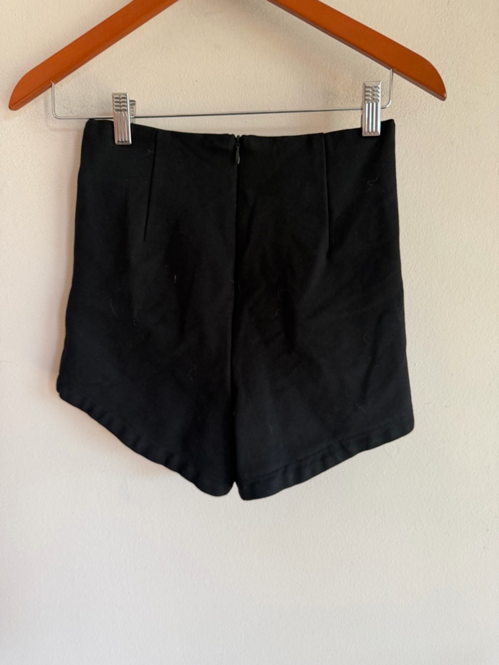 The NeMo's Black High Waisted Tailored Stretch Shorts Size M - Picture 3 of 5